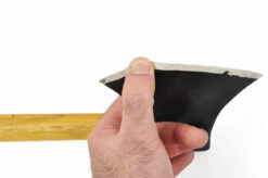 Réplique De Hache (Caoutchouc) -Boutique Kali Escrima replique de hache plastique 2